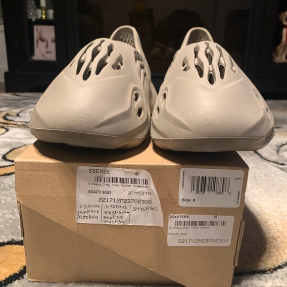 Yeezy foam runner stone sage - Picture 2 of 7